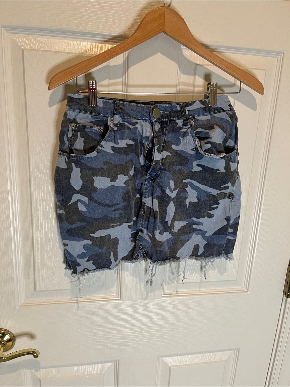 Boohoo Blue Camo Frayed Denim Mini Skirt